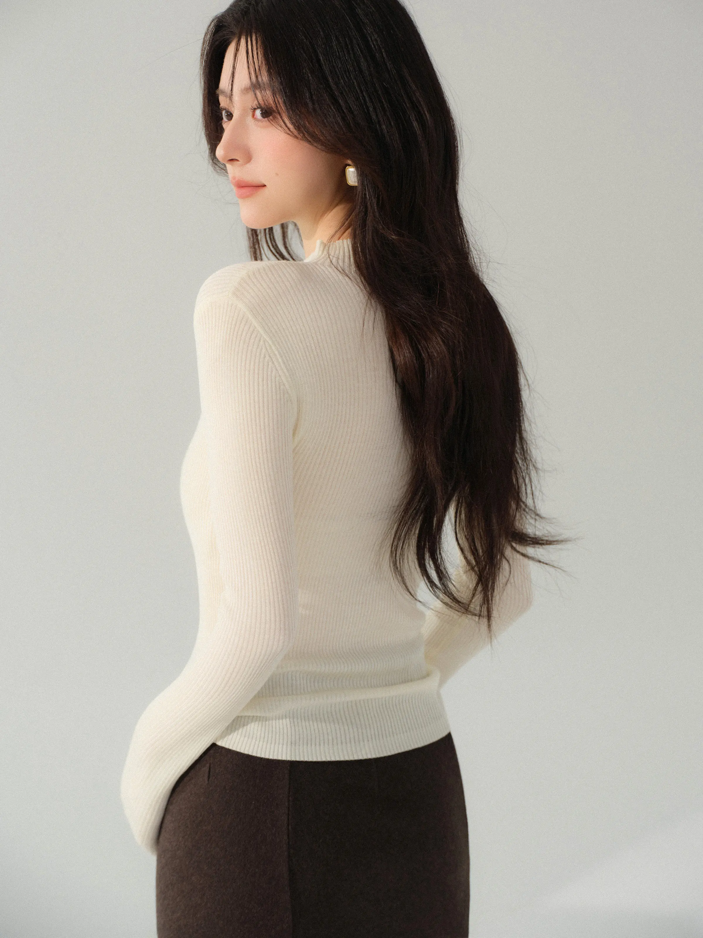 Ażurowy sweter żakardowy damski, elegancki, dopasowany, z długim rękawem, szykowny sweter na wiosnę, idealny jako warstwa bazowa, codzienna koszulka na co dzień.