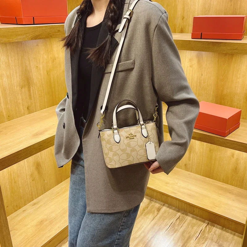 

Premium Women's Crossbody Bag Fashionable Leather Designer Handbag Elegant Ladies Shoulder Tote Bag