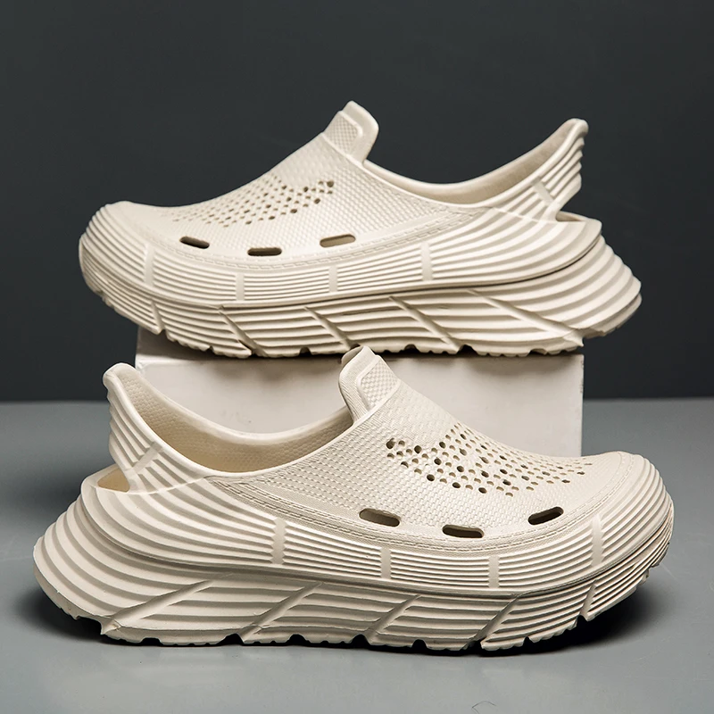 

Mens Summer Sandals Designer Shoes Men New Sandals Men Breathable Garden Clogs Shoes Outdoor Holes Beach Shoes for Men Slippers