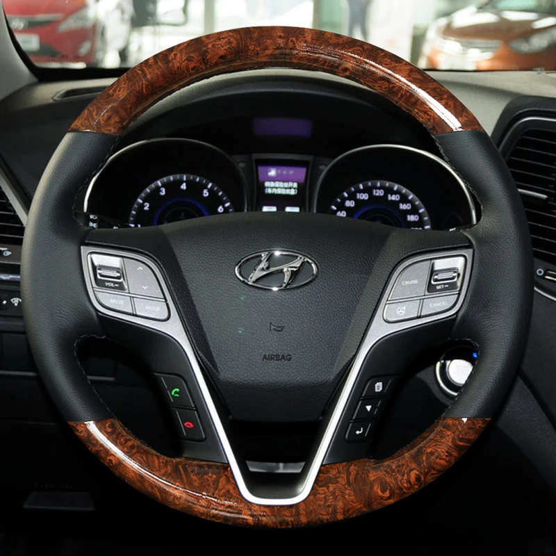 

Подходит для моделей Hyundai Santa Fe (2006-2023)), классический чехол на руль из персикового дерева, сшитый вручную
