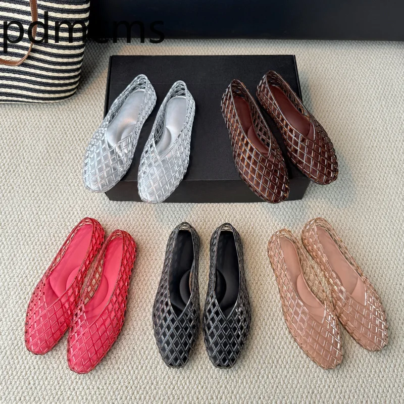 New Women's Sandals 2026 Summer Hollow Out Flat Sandals Brand Jelly Crystal Shoes for Women Designer Sandals Sandálias Femininas