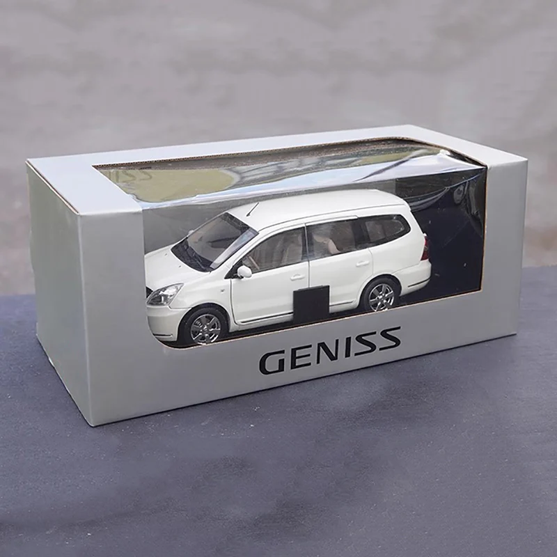 1: 18 Original Junyi Car Model GENISS Alloy Car Model +small gift