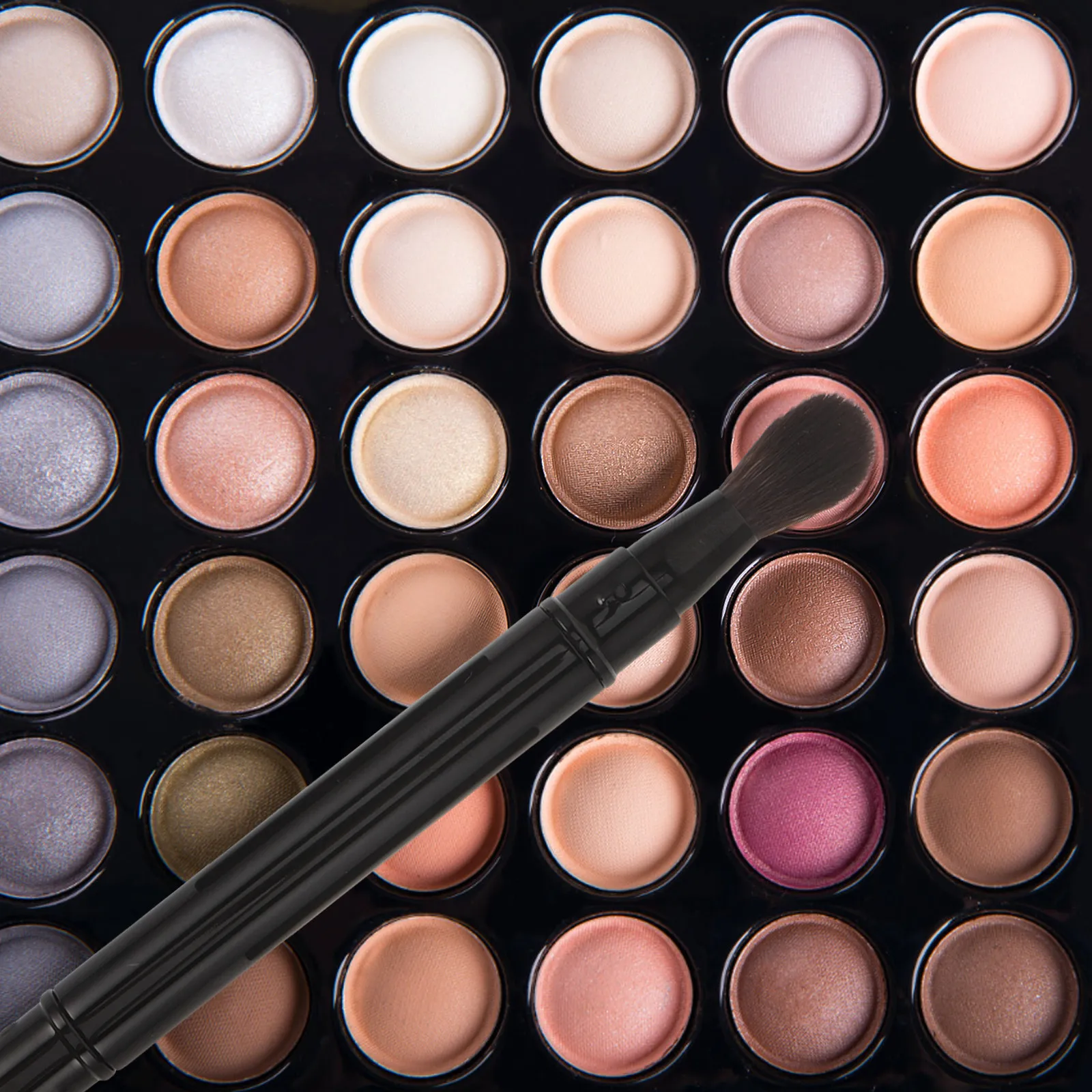 

Double Ended Eye Makeup Brush Soft Bristles Precise Blending Smudging Eyeshadow Dual Ended Travel Makeup Tool for Parties