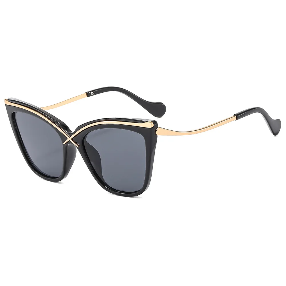 Gafas de sol Retro de viaje para mujer, lentes de sol de ojo de gato negro, tonos de conducción, populares, Uv400