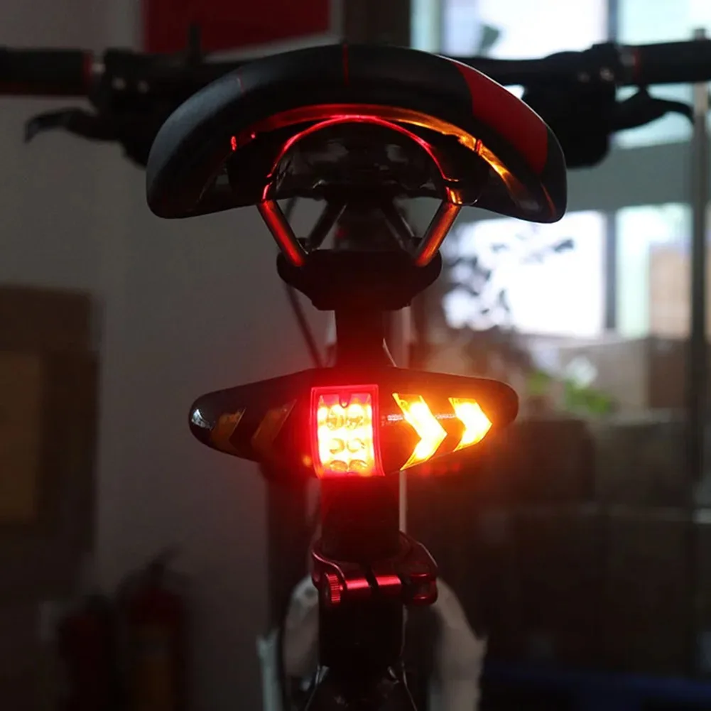 Bicycle Turn Signal Taillight USB Wireless Remote Control Mountain Bike Tail Light Intelligent Tail Light Bicycle Accessories