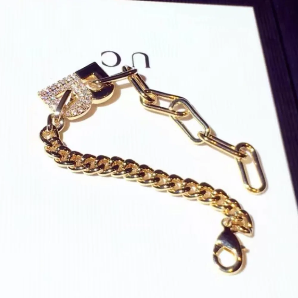 

New fashionable women's bracelet with sparkling zircon inlaid with the letter B. Rock and hip-hop women's bracelets.