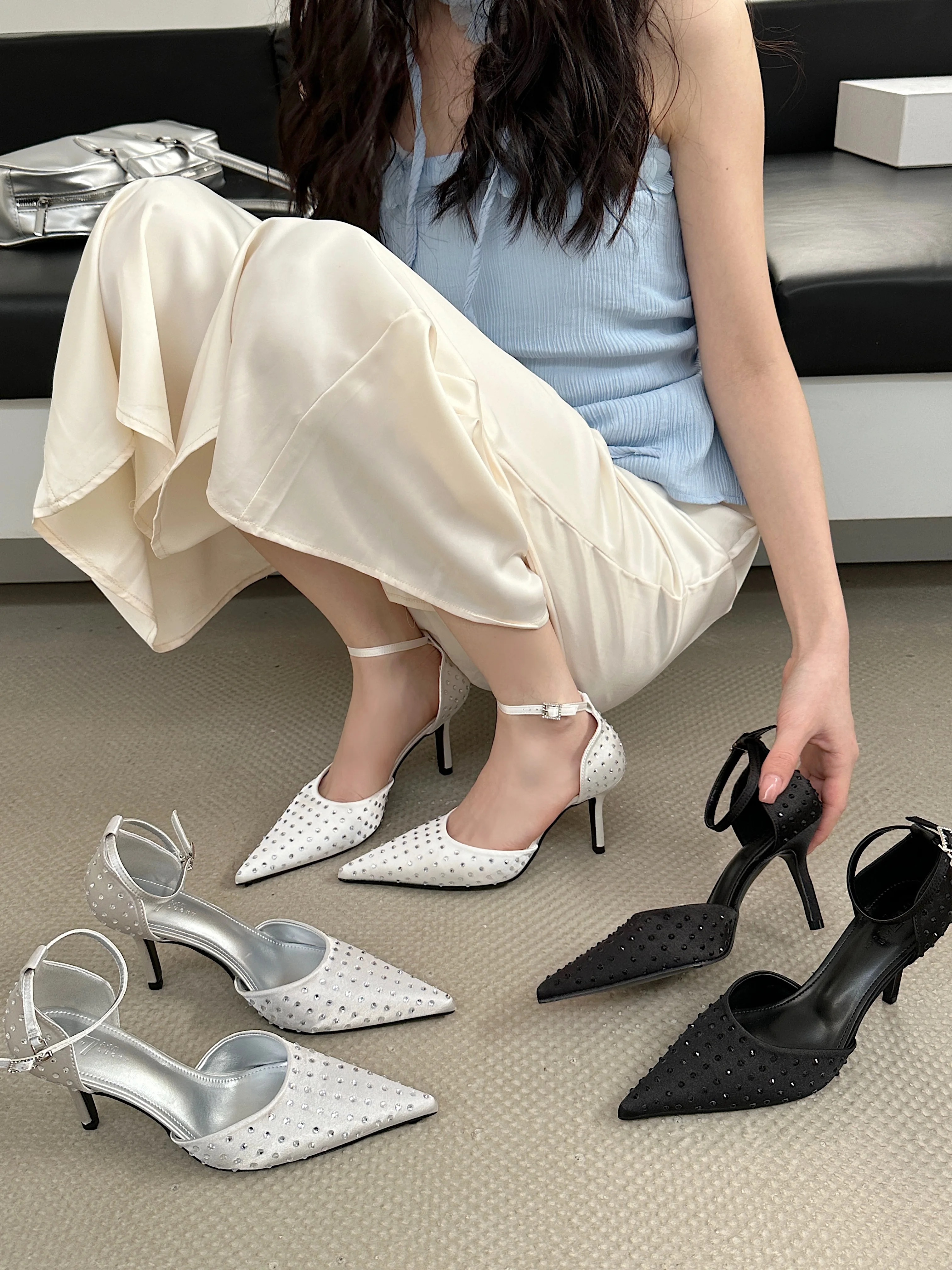 

Fashion Women Sandals Pointed Toe Black White Ankle Strap Dress Shoes Woman 2026 New Arrivals Thin High Heels Pumps Sandals 40