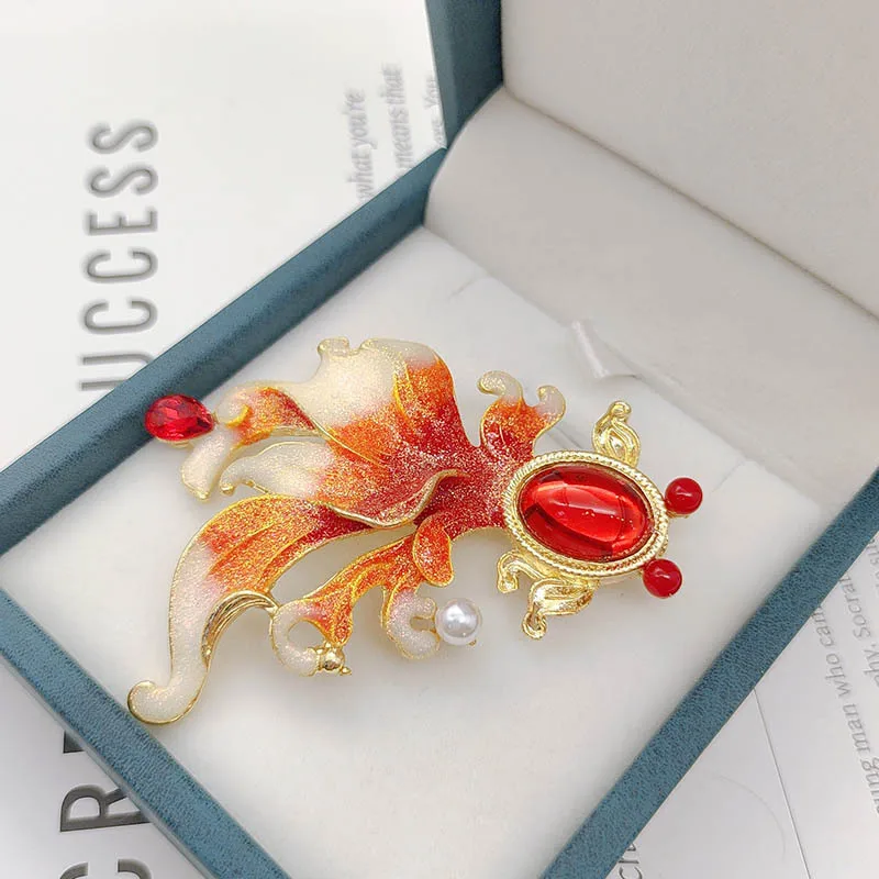 بروش ذهبي وكوي، لون المينا، صدرية راقية كلاسيكية، دبوس شيونغسام أنيق، إكسسوار معطف نسائي