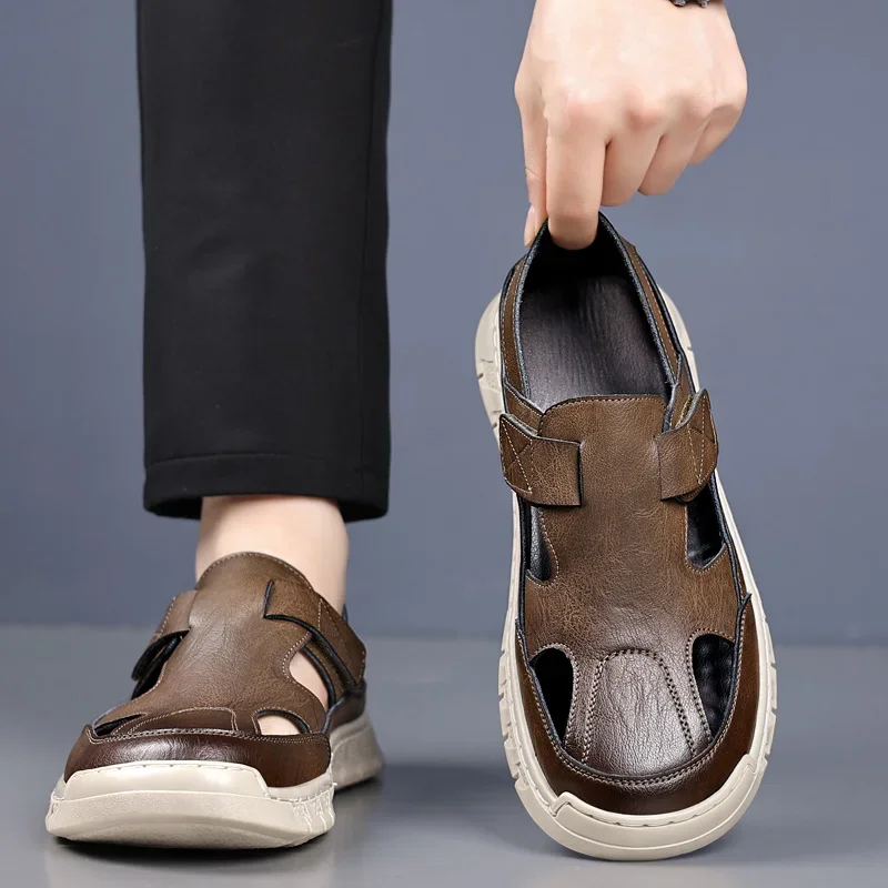 

2025 Brand Genuine Leather Men's Summer Hollow Breathable Hole Shoes Fashion New Outdoor Men's Casual Toe Cap Sewn Sandals