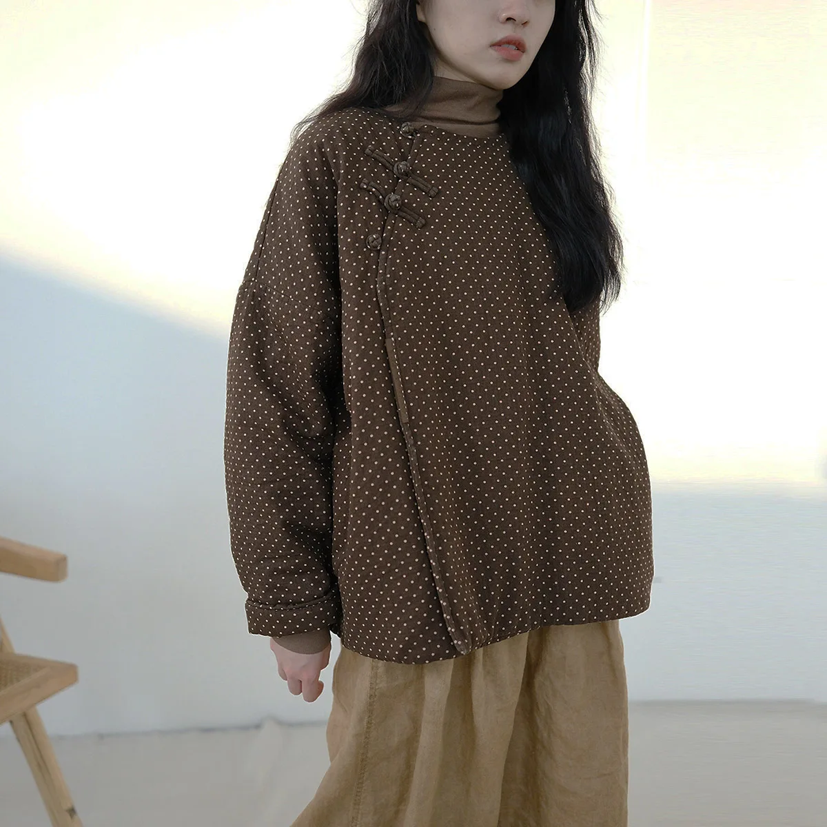 

Women Retro Loose Cotton Jacket Coat Autumn Winter Light Chinese Style Dot Pattern Warm Side-Opening Thin Quilted Short Outwear