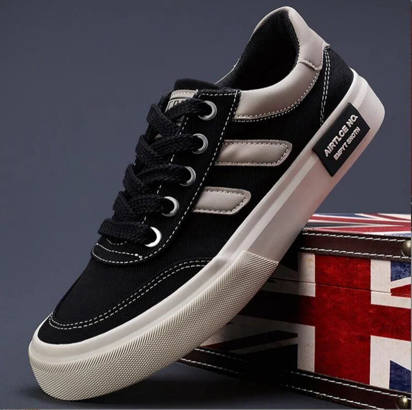 

2026 Men Canvas Sneakers Fashion Spring Autumn Casual Platform Lace Up Flats Shoes Non-slip Wear-resistant Sports Shoes