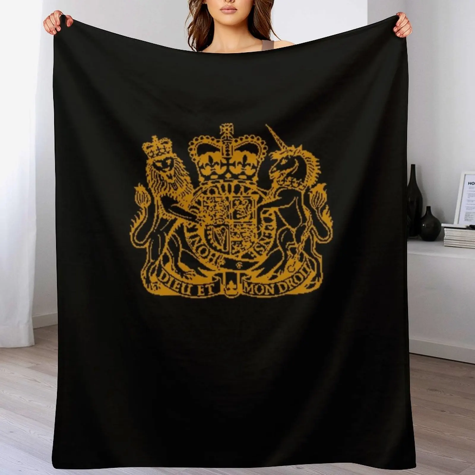

Elizabeth II Royal Coat of Arms Emblem Throw Blanket Ultra Soft Flannel Fleece Blanket for All Seasons