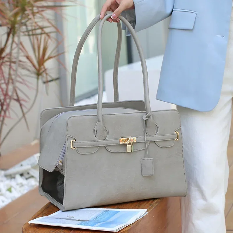 

Новая роскошная модная сумка на одно плечо для собак для щенков кошек, сумка-переноска для домашних животных из искусственной кожи, дышащая сумка, портативная дорожная сумка для домашних животных