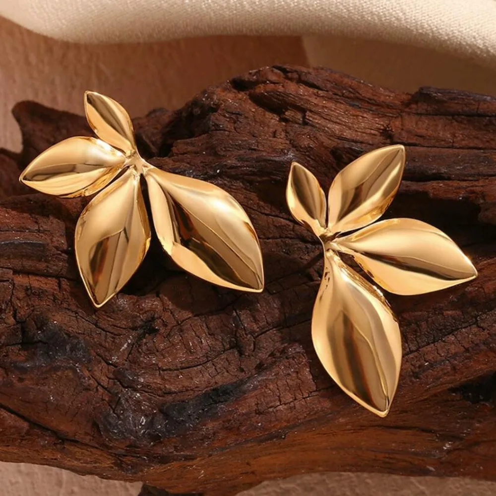 1 pair 3.5×2.2cm Leaves Stud Earrings Fashion Anti Allergy Flower Stud Earrings Texture Waterproof Stainless Steel Stud Earrings
