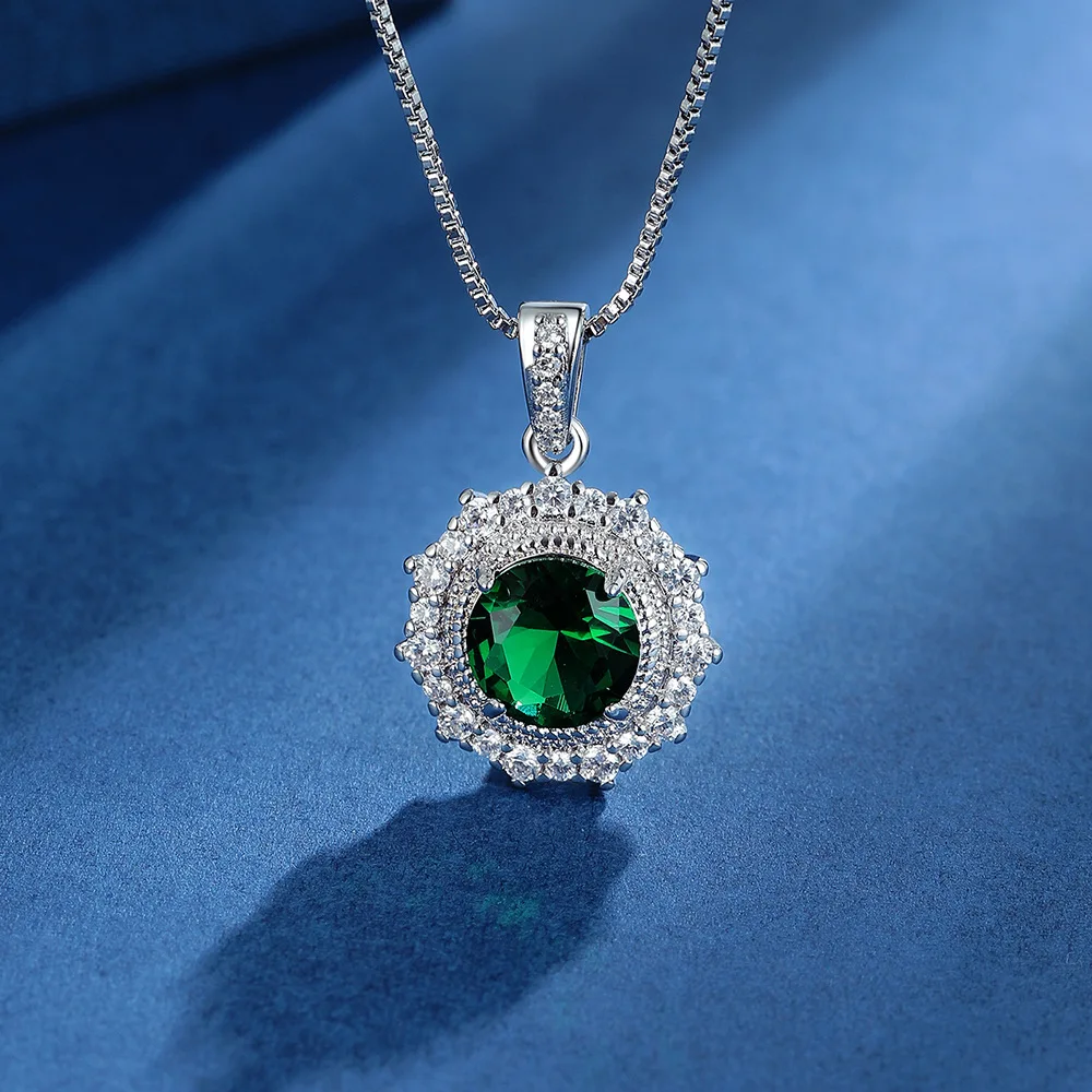 Round Cut Green Simulated Nano Emerald 925 Sterling Silver Pendant Necklace for Women Halo Gemstone Fine Jewelry Colar de Prata