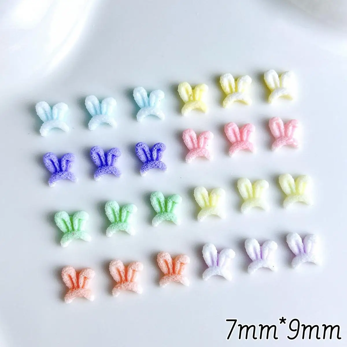 50PCS 3D Dopamine Color Cute Glow in the night Rabbit Ear Nail Charms Kawaii Resin Wrinkled Rabbit Ear Nail Art Decorations