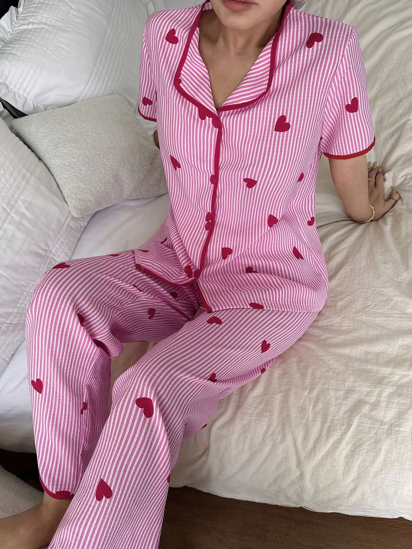 

Women Sleepwear Striped Heart Print Bubble Crinkle Cardigan Short Sleeve Shirt with Pants Pajama Set Pyjamas Pijamas Pijama