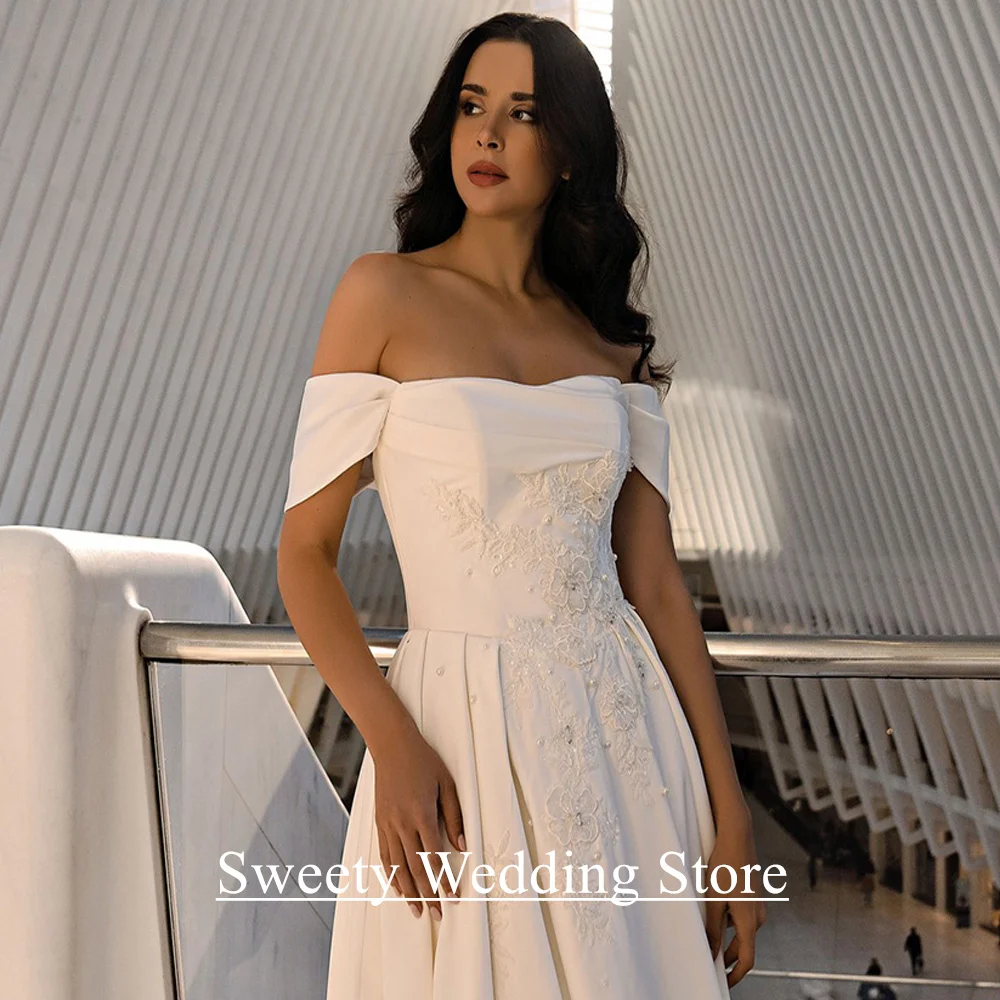 Modern Off Shoulder Wedding Dress Customized Boat Neck Beading Applique Court Train A Line Vestido De Noiva Bridal Gown