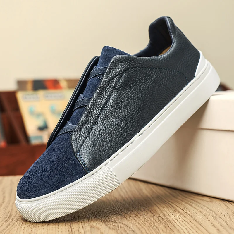 

2025 new plus size men's casual shoes, thick soled leather shoes, hand sewn loafers, fashionable men's shoes