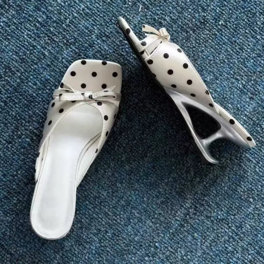 

Women Slippers Fashion Square-toed Alien and Designer Slipper French Style Silk Satin Polka Dot High-heel Sandal Sandalias Mujer