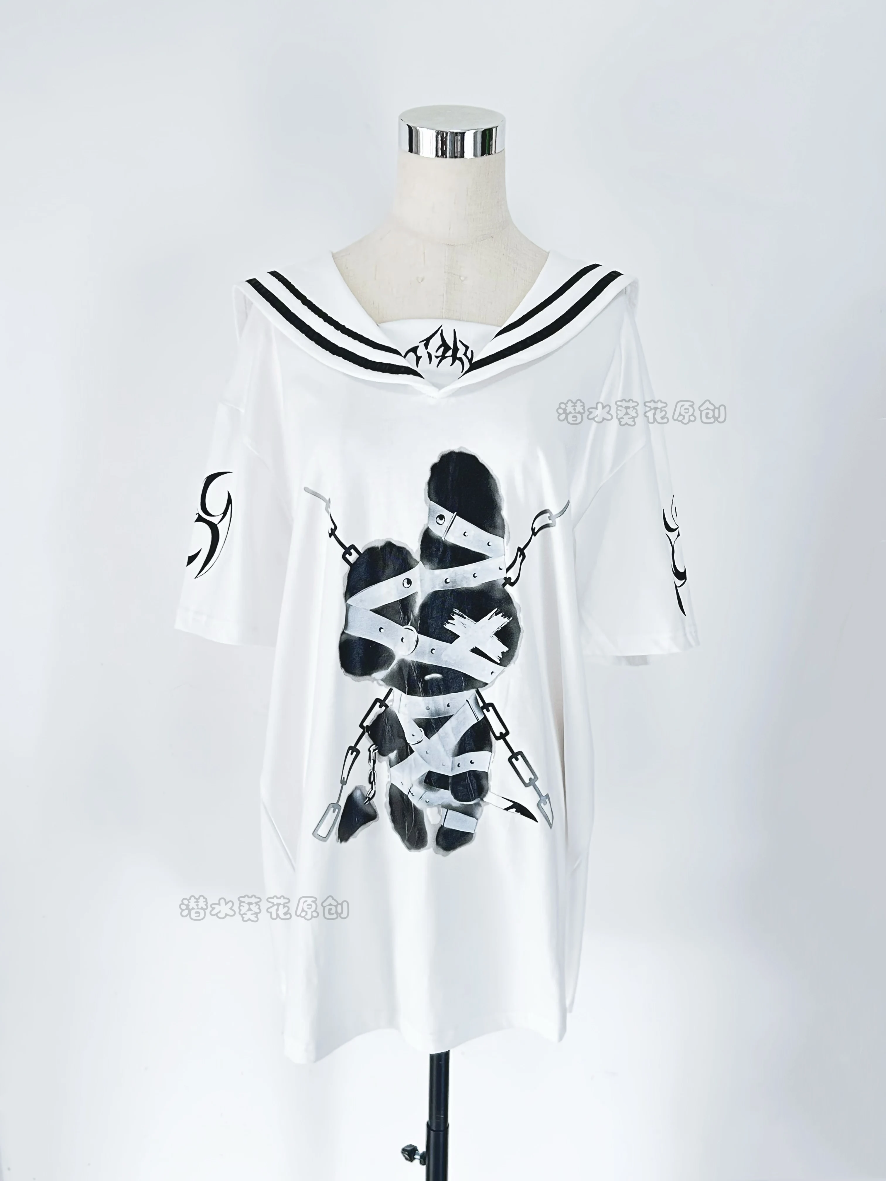 Bondage Bunny Black White Sailor Collar Tshirt Oversized Gothic Lolita Style J Fashion Yami Kawaii Alternative Streetwear Cool