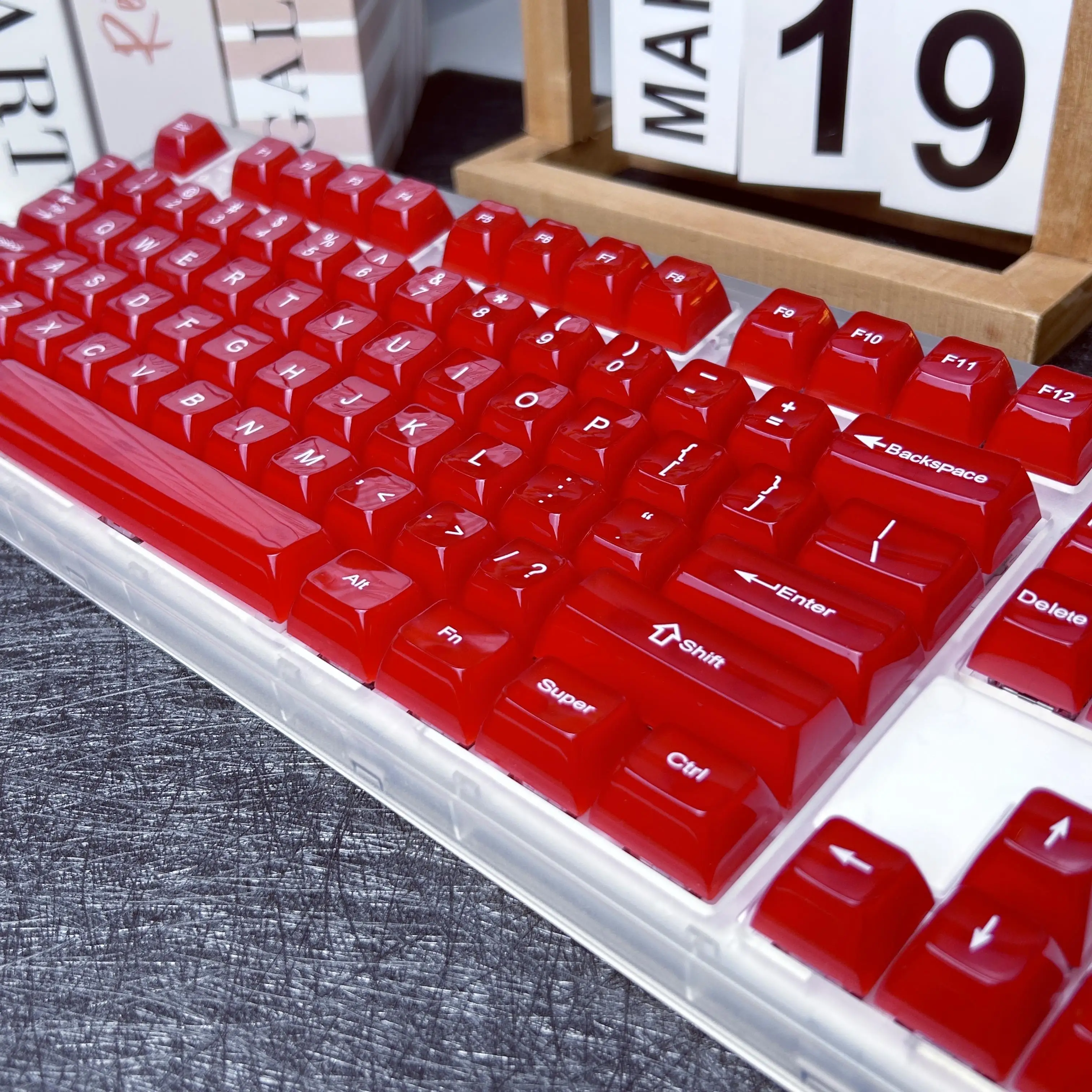 Red/Pink Ice Jade Keycap MDA Profile PC Material Translucent Custom Keycaps for 61/68/75/87/98/104 Mechanical Keyboard 115Keys