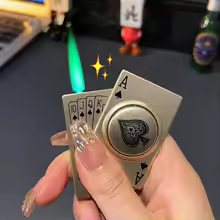 Isqueiro à Prova de Vento Estilo Poker Ace of Spades, Isqueiro Rotativo Recarregável a Butano, Isqueiros Engraçados para Fumar, Acessórios para Fumar