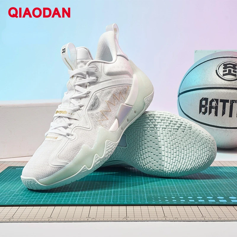 QIAODAN Fangs Pro SE sepatu basket pria, sneaker profesional atletik pakaian keras baru 2024