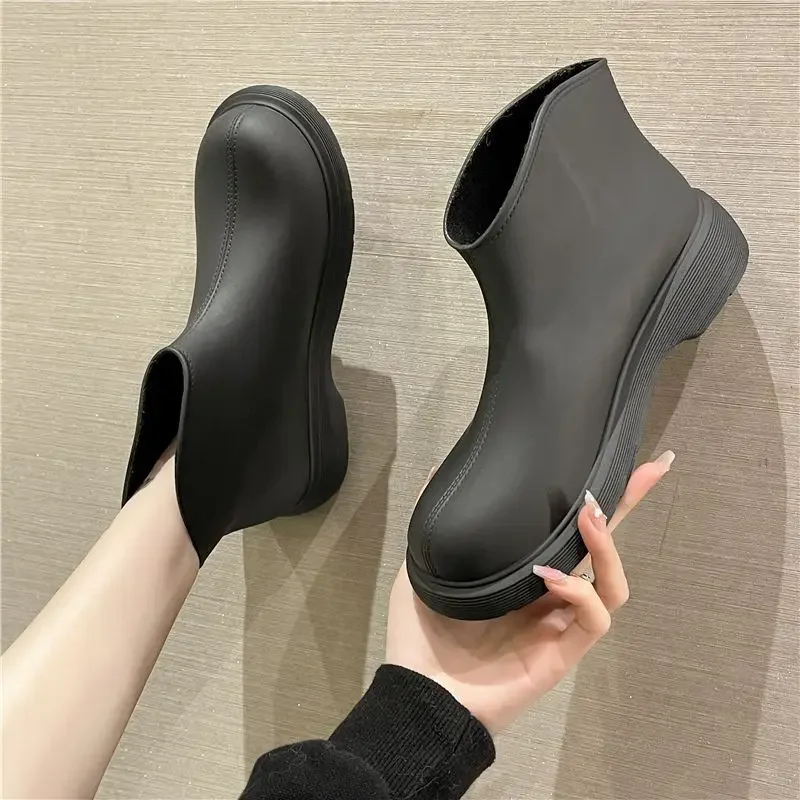 Rainy Season Womens Water Shoes Fashion Rain Boots for Women Comfortable Wear-resistant Non-slip Rain Boots Botines Para Mujeres