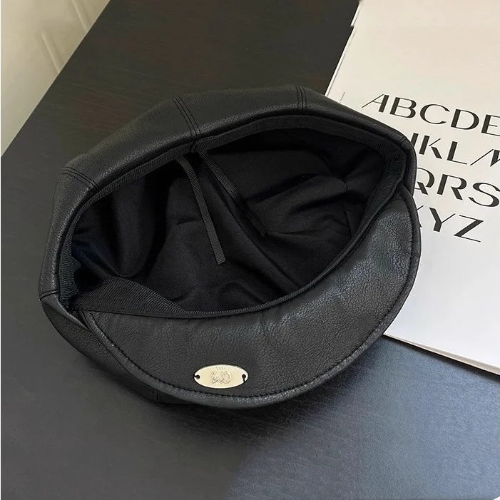 Women's Retro Faux Leather Cat Ear Newsboy Hat with Unique 3D Cat Ear Metal Badge Design, Suitable for Autumn and Winter, Everyday Wear, Amusement Park Outings, and Photo Shoots