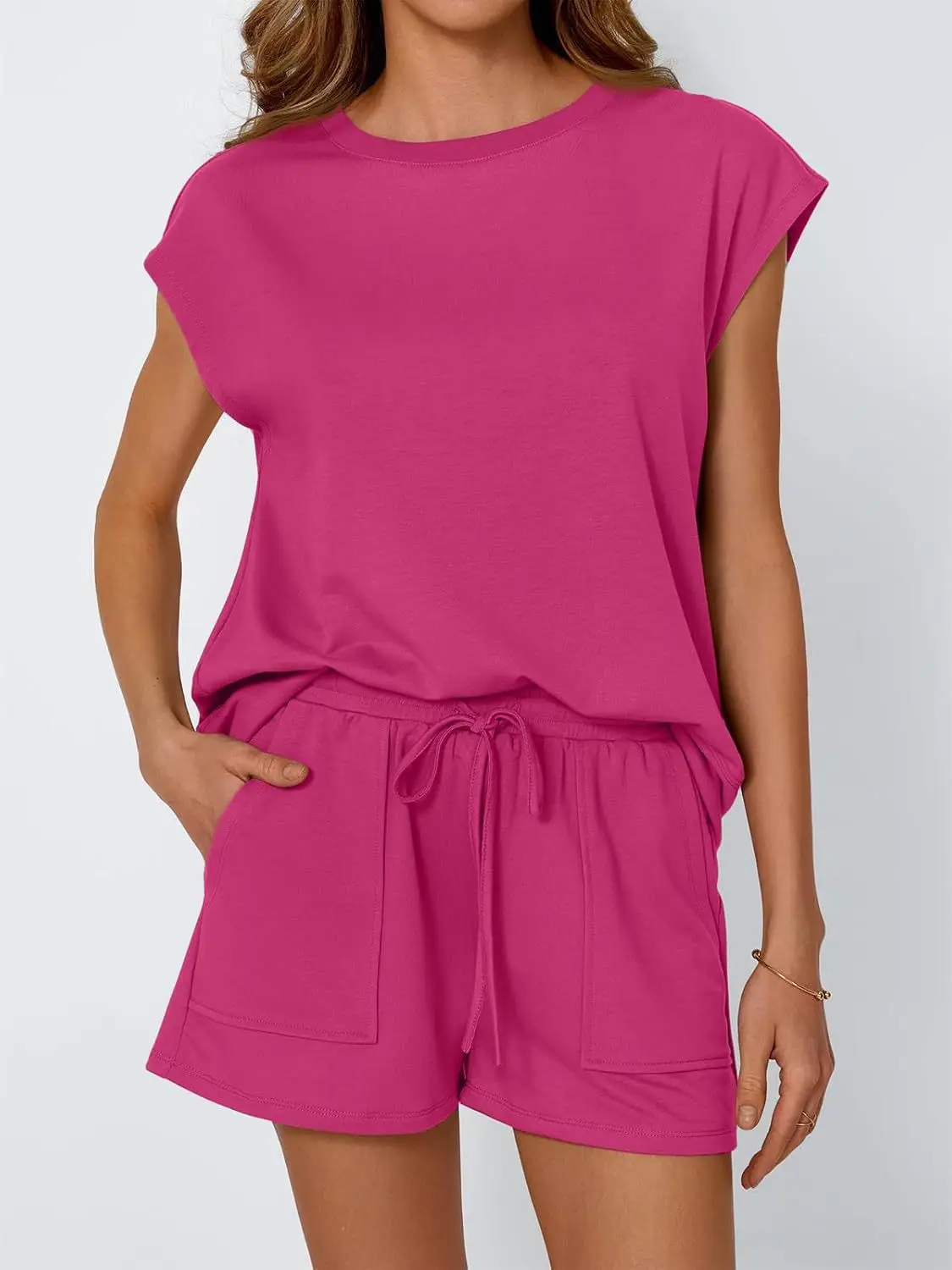 

Women's Solid Color 2 Piece Set Short Sleeve Crew Neck Loose Top Drawstring Waist Pocket Shorts Summer Casual Loungewear Outfit