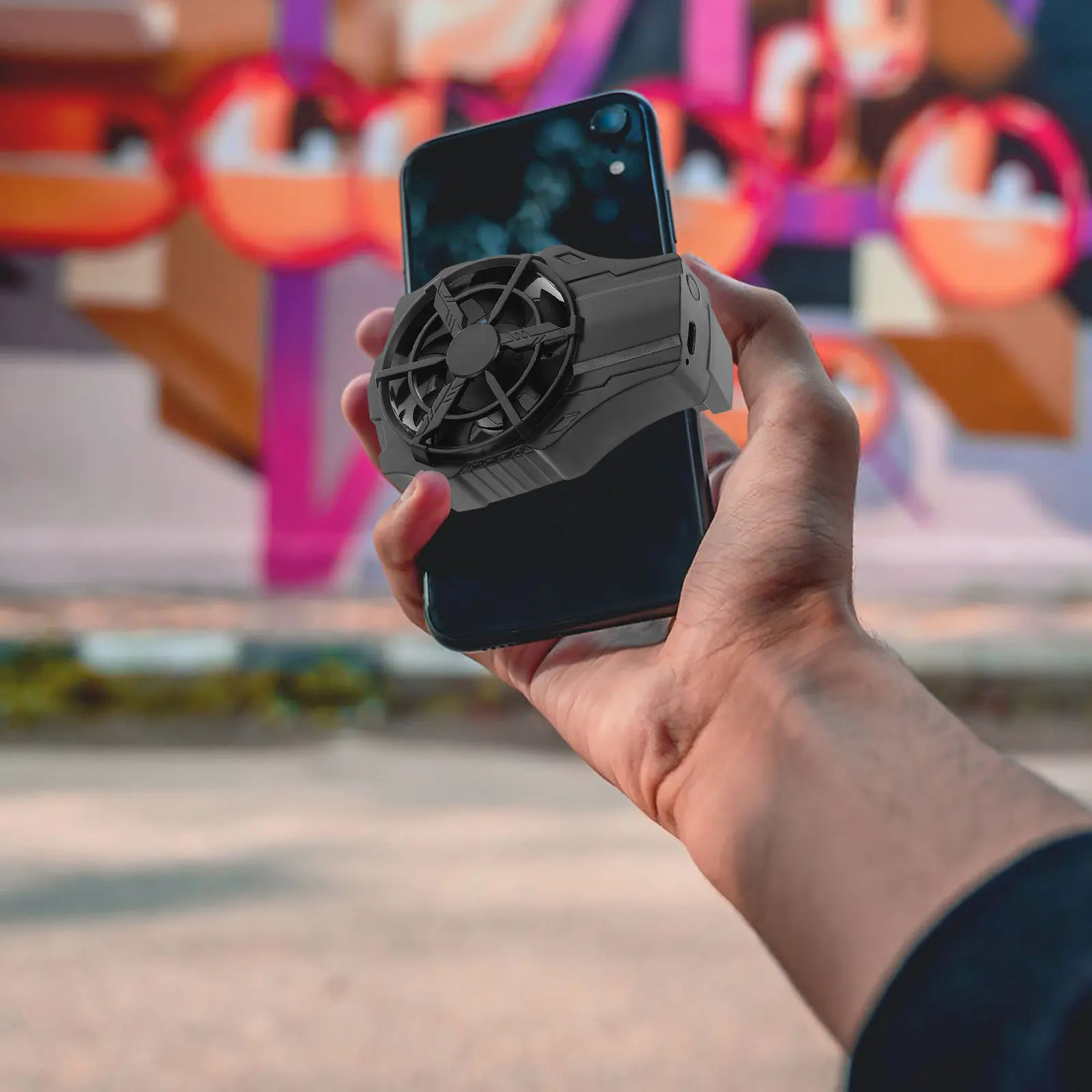 

Phone Cooling Fan Portable Adjustable Back Clip Lightweight Mobile Phone Radiator for Gaming Video Recording Outdoor