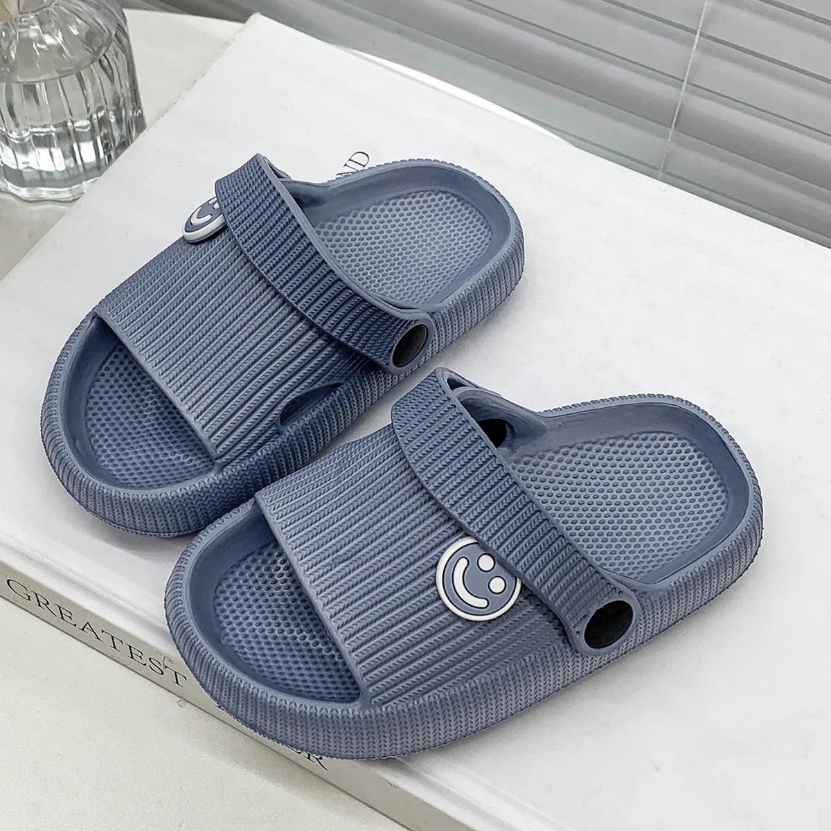 

Children's Slippers for Home Indoor Bathing, Boys and Girls Slippers, Non-Slip Soft-Soled Baby Eva Slippers