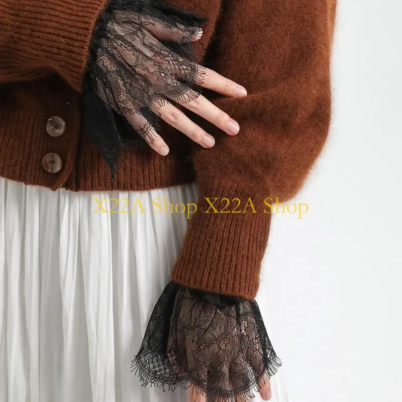 งานแต่งงานที่ไม่เหมือนใครข้อมือป่องจีบข้อมือที่บอบบางข้อมือการจัดแต่งสำหรับเจ้าสาว