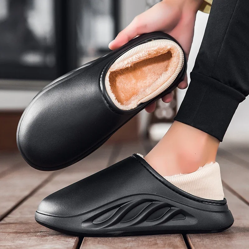 New Winter Cotton Slippers Lightweight Warm Indoor Shoes Slip On Short Plush Clogs Waterproof Closed Toe Garden Shoes for Men