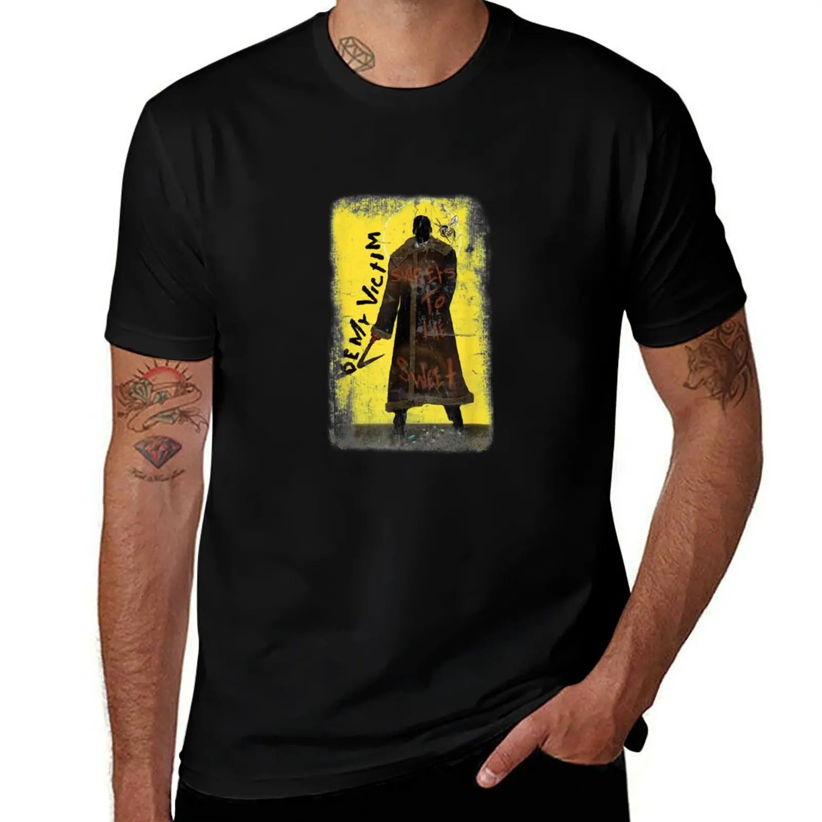 

Vintage Caandyman Be My Victim Halloween T-Shirt man graphic t shirt cotton t shirt pack man t shirt designer T-shirt