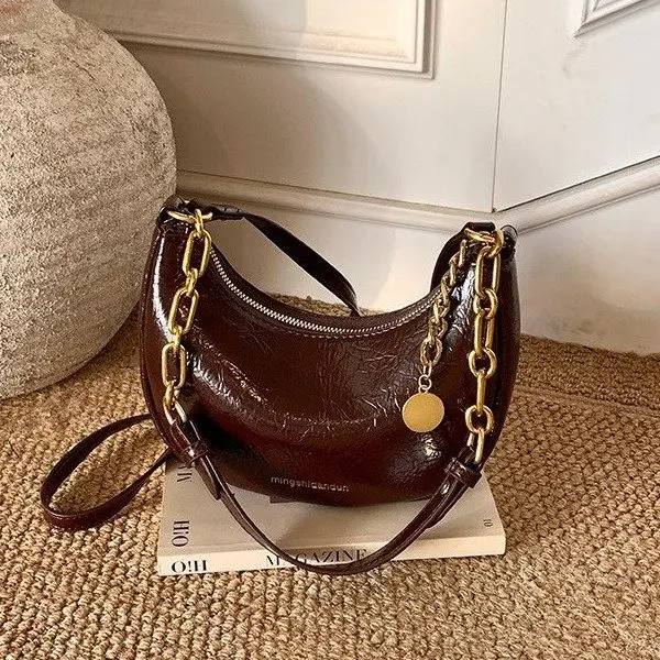 

2026 New Shoulder Bag Fashionable and Simple Patent Leather Glossy Chain Shoulder Underarm Dumpling Bag Versatile Commuter Bag