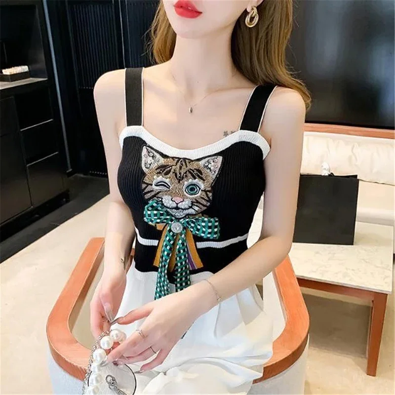 2024 New Spring Summer Women lavorato a maglia ricamo senza maniche Crop Top Animal Cat Pattern Slim Vest Bow Top donna