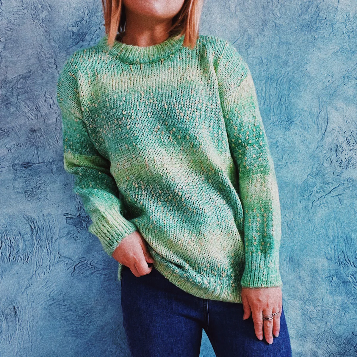 

2022 Autumn Winter Unique Sweater Slim Rainbow Gradient O-neck Long Sleeve Pullover Women