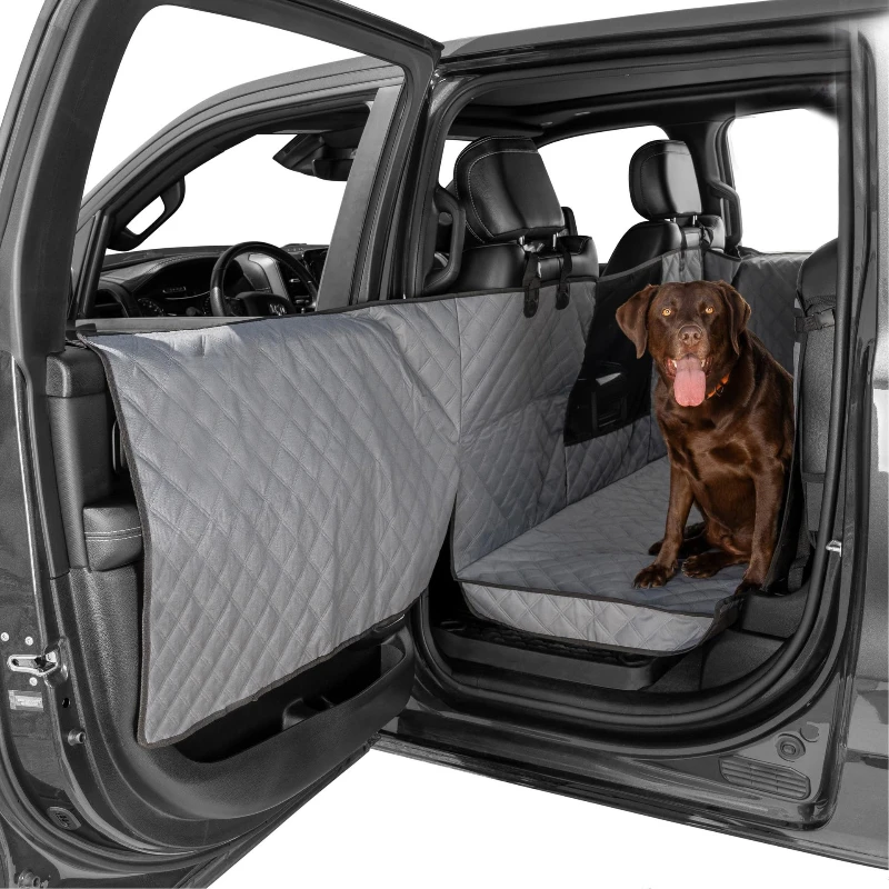 

The rear seat door cover can be machine-washed, and the car dog hammock completely surrounds the new car pet pad.