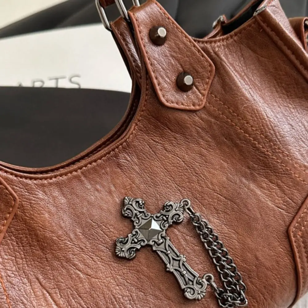 

Сумка через плечо из искусственной кожи в готическом стиле, большая вместительная сумка в стиле ретро в американском стиле, сумка подмышки в стиле локомотив, модный дизайн