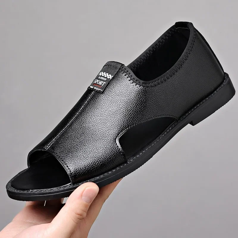 Fashion Hollow Leather Flat Men\'s Sandals Summer New Designer Slip-on Casual Driving Man Shoes Outdoor Beach Male Sandals