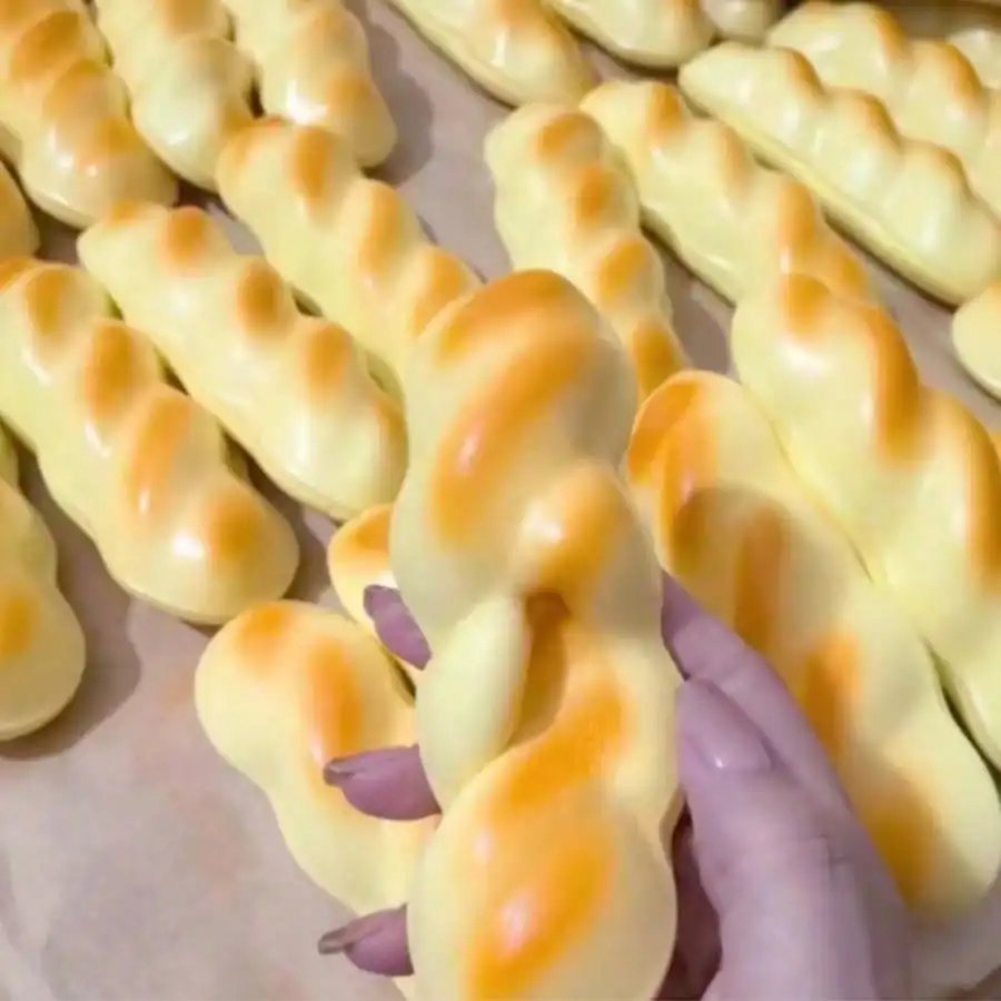 Caramelo Artesanal de Textura de Pan, Suave y Masticable, de Rebote Lento, 1 Pieza de Color Aleatorio, para Cumpleaños