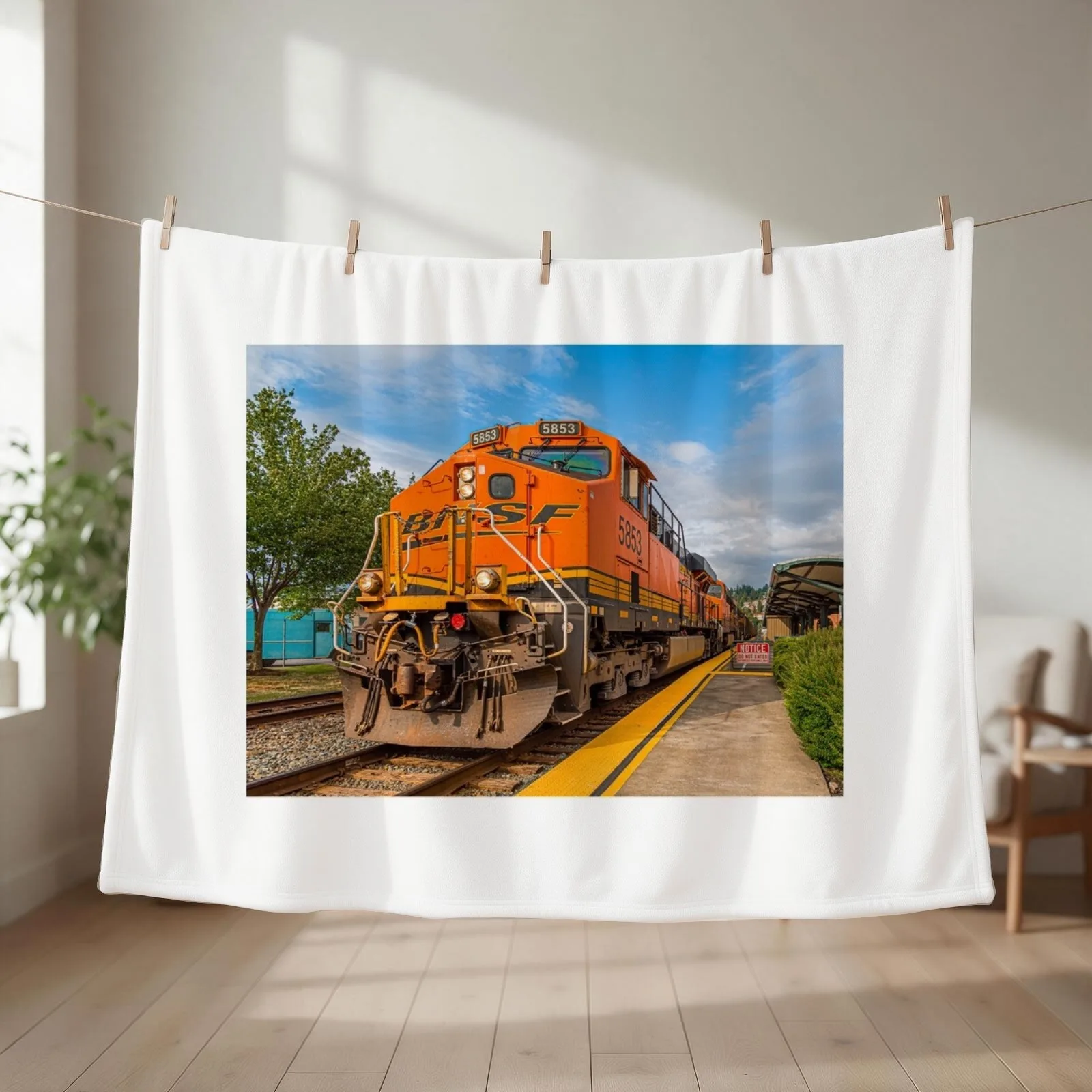 BNSF Locomotive Throw Blanket couch cozy soft plush fuzzy picnic outdoor blanket