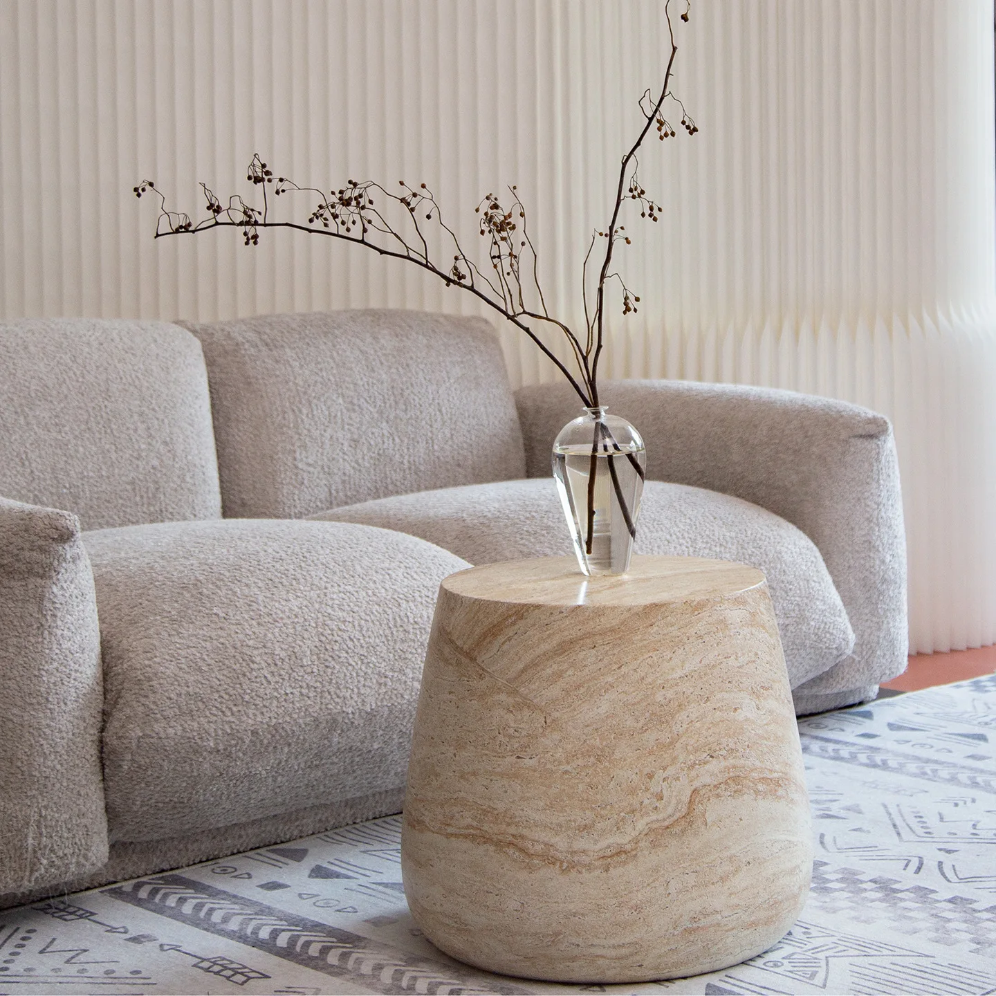 

Vintage-style Faux Travertine Side Table, Suitable for Small Apartments, Minimalist Coffee Tables, Balconies, and Courtyards.