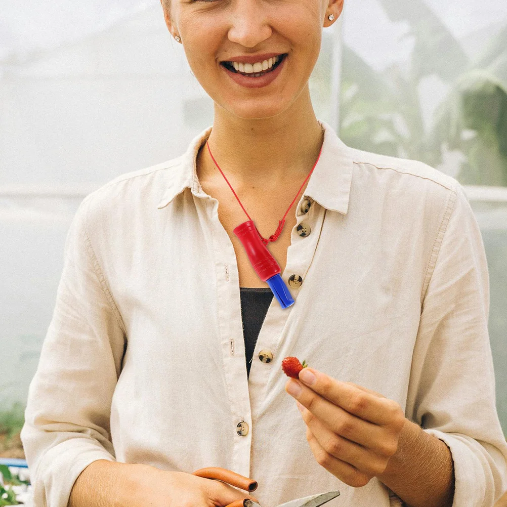 في الهواء الطلق خفيفة الوزن بطة دعوة صافرة بقاء التخييم البلاستيك الدجال الصوت تقليد صافرة الطوارئ المشي لمسافات طويلة الاتصال