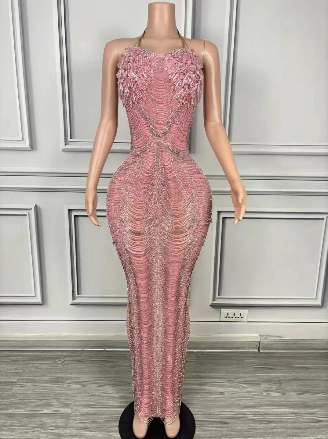 

High-End European and American Sexy Bar Party Performance Women's Host Halter Dress Pink Classy Chain Long Skirt