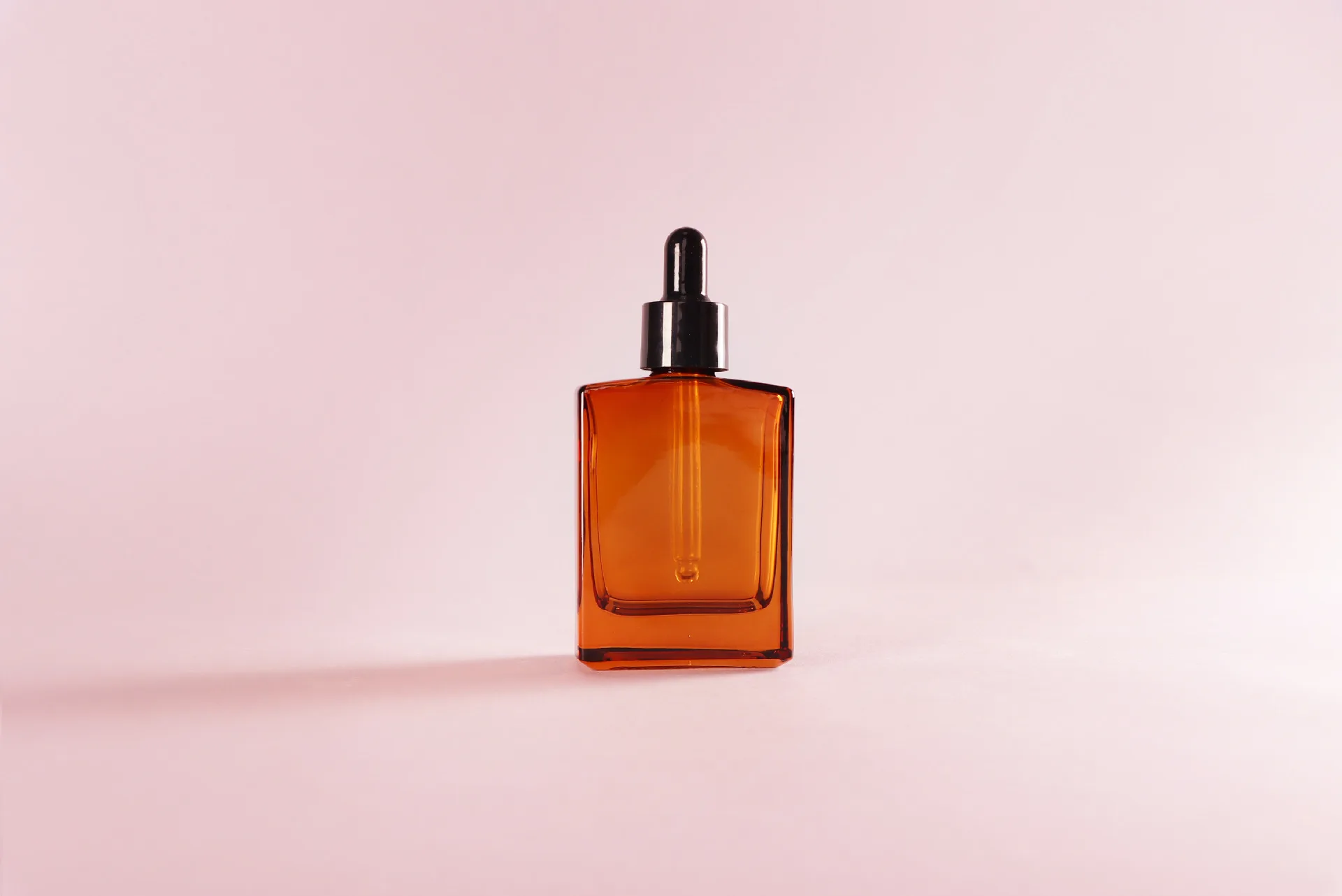 ‌Amber Flat-Shoulder Rectangular Essential Oil Dropper Bottle – 30ml/50ml Refillable Glass Container