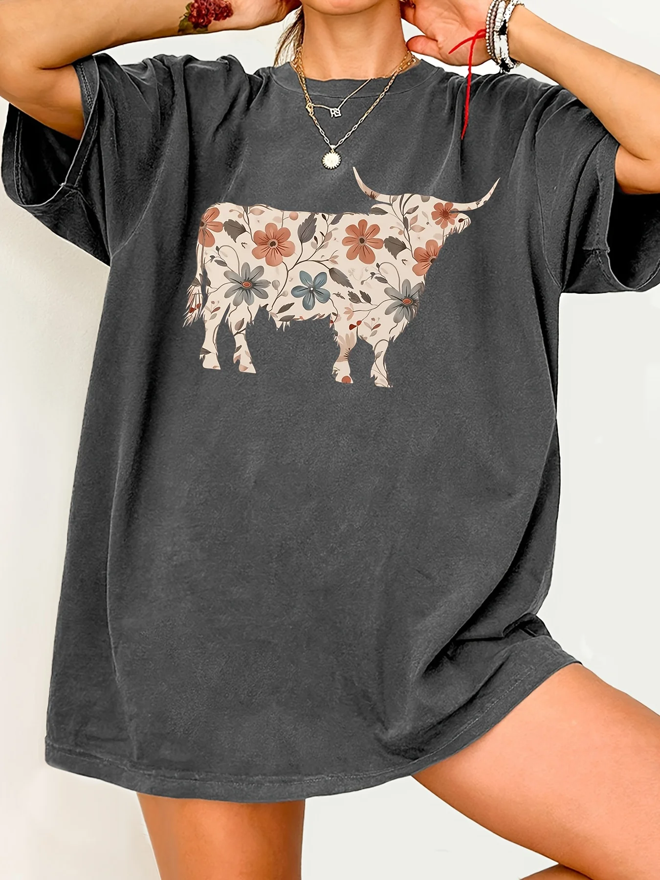 

Женская винтажная футболка с цветочным принтом и рисунком коров, унисекс, хлопковая, уличный стиль, оверсайз, свободного кроя, повседневная, с коротким рукавом, подходит для всех сезонов