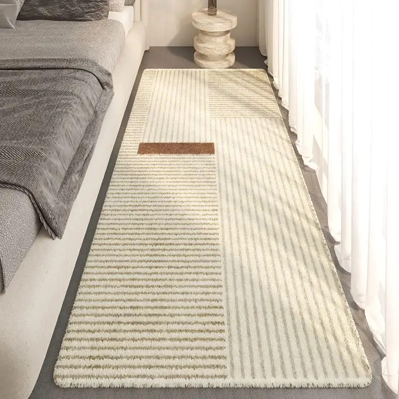 Short Haired Bedside Carpet Soft Non-slip Rectangular Bedroom Rugs Fluffy Plush Striped Bedroom Carpet Machine Washable Carpet